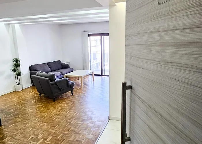 The Cozy Seaside Retreat Ларнака