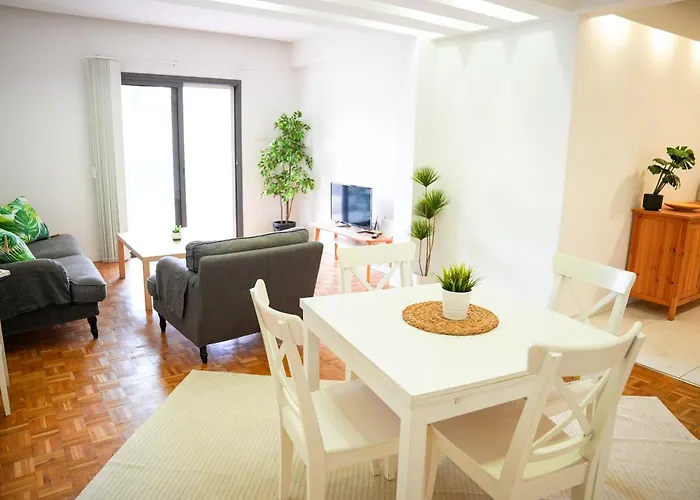 Апартаменты The Cozy Seaside Retreat Ларнака